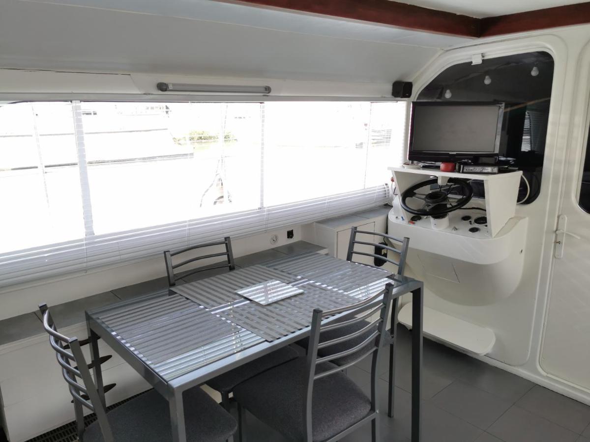 Hotel Bateau Bleu Entier 10m avec Terrasse à Beaucaire  Extérieur photo